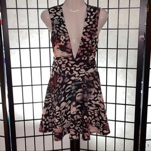 bebe ladies dress size S/P